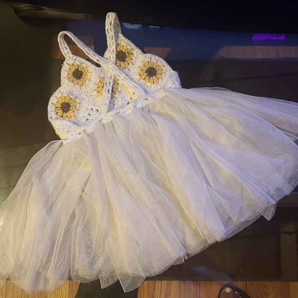 ELLY & EMMY DRESS - Picture 4 of 5